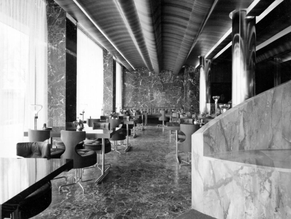 1964 Walhalla Innenraum_03 Restaurant Walhalla St. Gallen Architekt Heinrich Graf