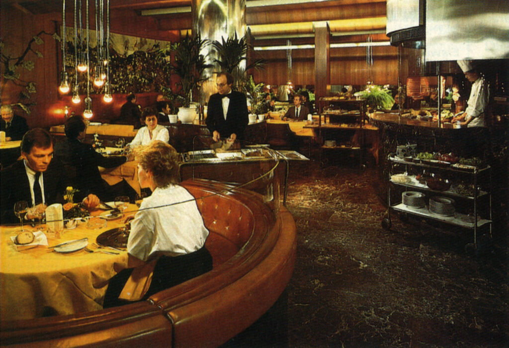 1964 Walhalla Innenraum_09 Restaurant Walhalla St. Gallen Architekt Heinrich Graf