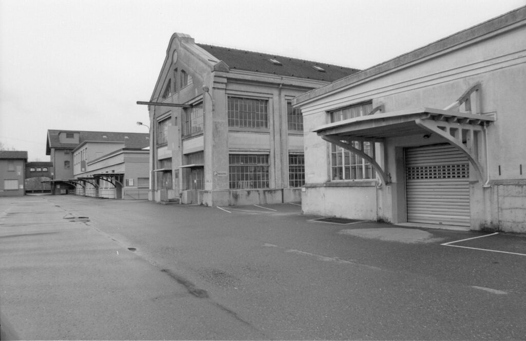 Flurlingen, Winterthurerstrasse, Areal der ehem. Bindfadenfabrik Arova Flurlingen, Winterthurerstrasse, Areal der ehem. Bindfadenfabrik Arova